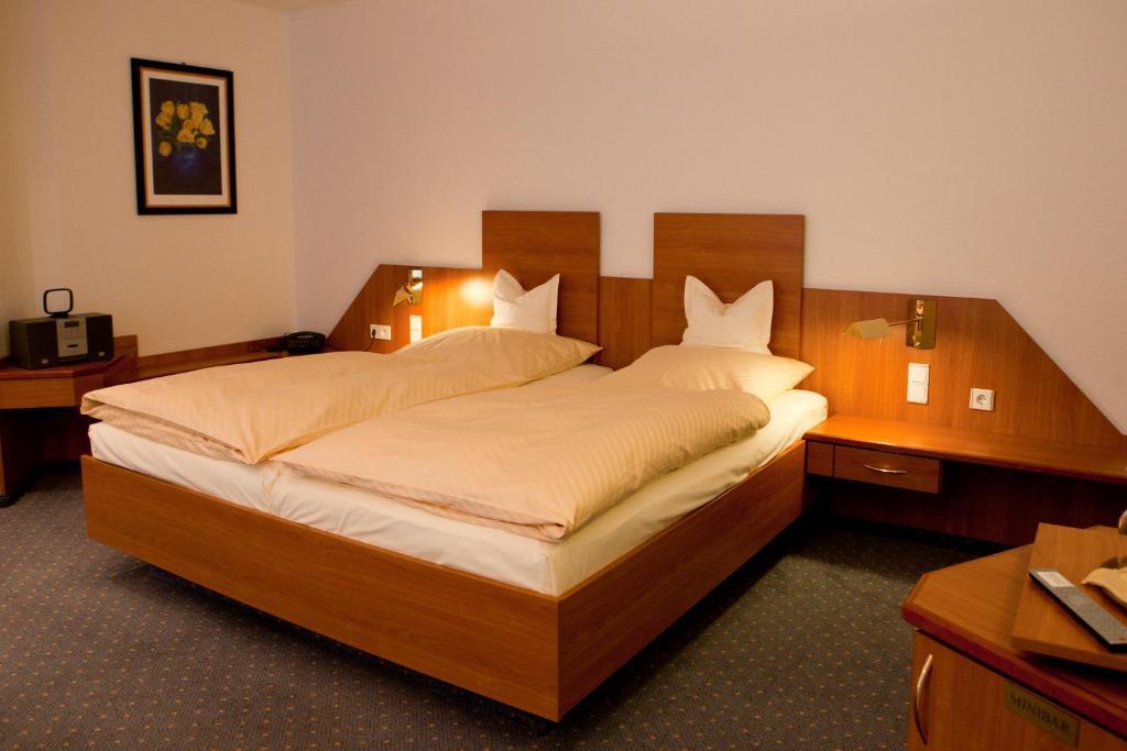 Parkhotel Goldlinde Bodenwerder Phòng bức ảnh